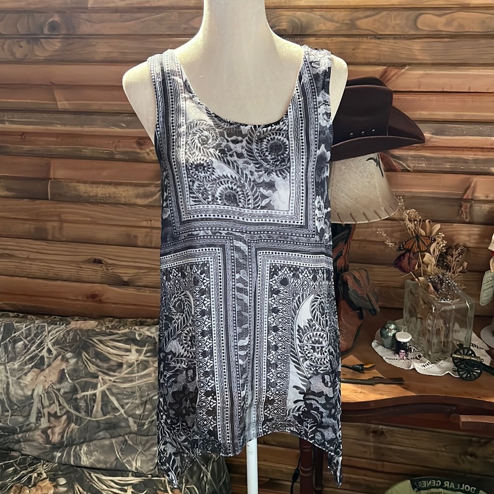 EUC One World Tank Top